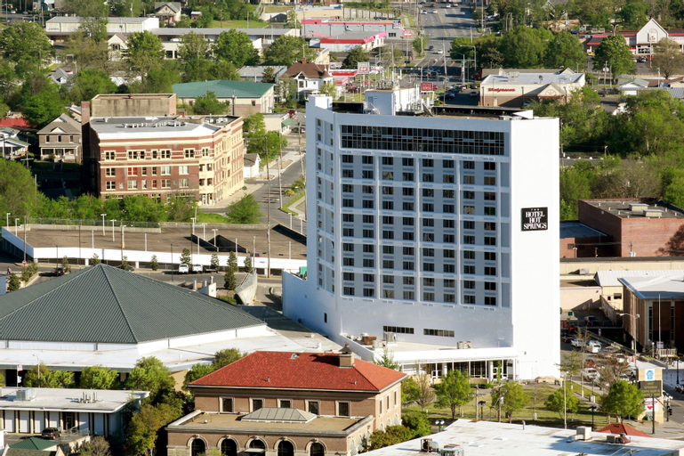 The Hotel Hot Springs, Garland
