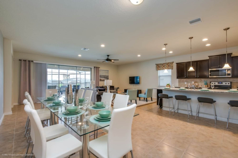Food & Drinks, Ultimate New 8 Bedroom 6 Bathroom Windsor, Osceola