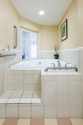 Bathroom 3, Fairfield by Marriott Inn & Suites Toledo North, Lucas