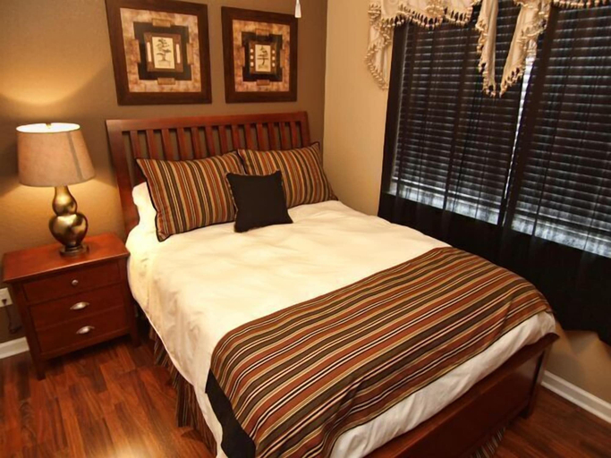 Bedroom 3, Kumar's Kastle, Polk