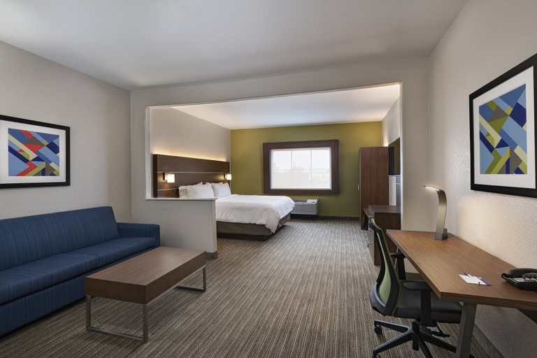 Bedroom 4, Holiday Inn Express & Suites AUSTIN NW - CEDAR PARK by IHG, Williamson