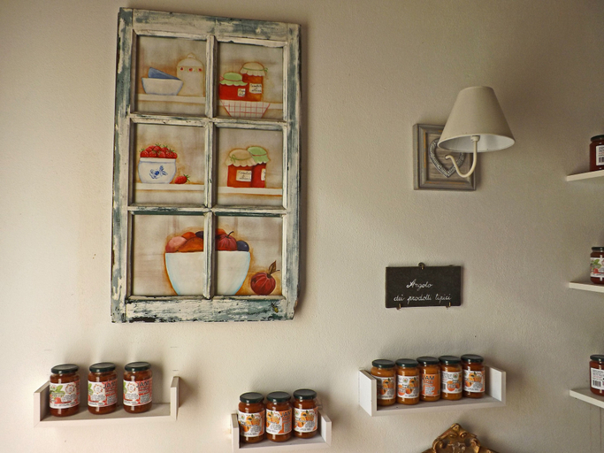 Food & Drinks 5, Agriturismo Monaci Templari, Imperia