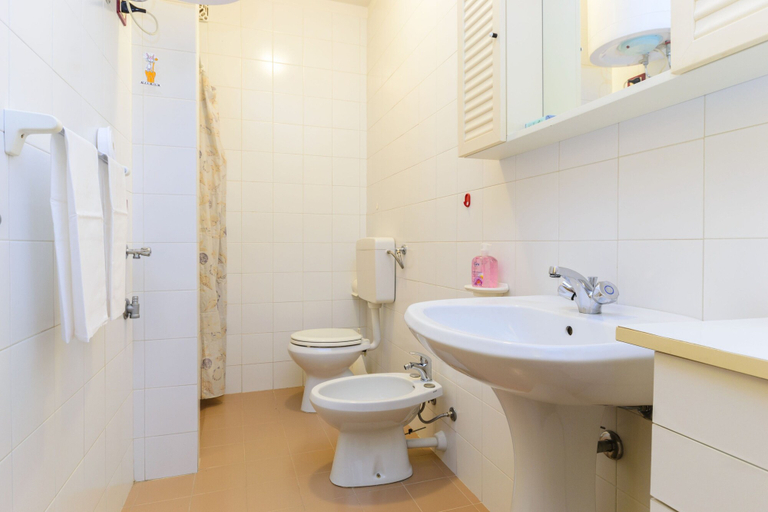 Bathroom, Condominio Arca, Udine
