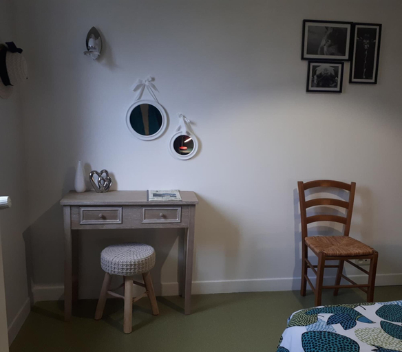 Bedroom 2, Le Grand Val, Cantal