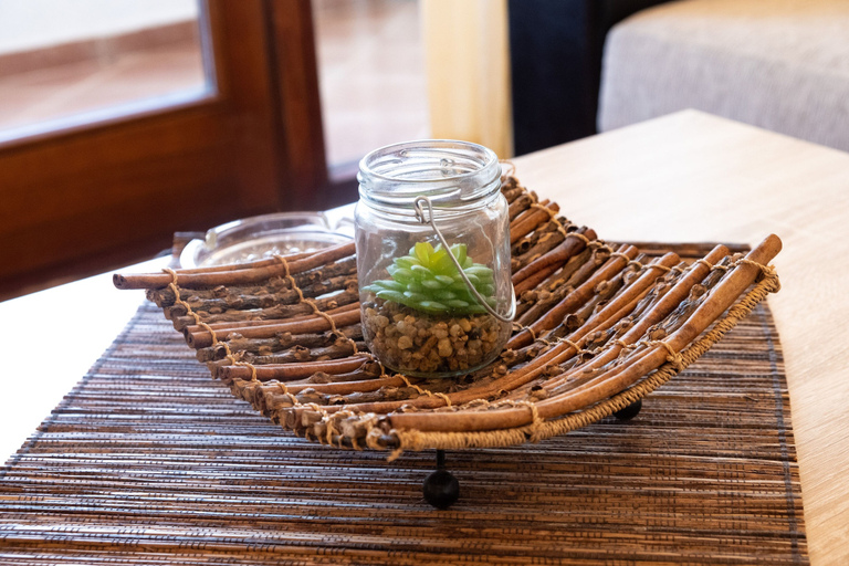 Food & Drinks 5, Bivalvia Apartments