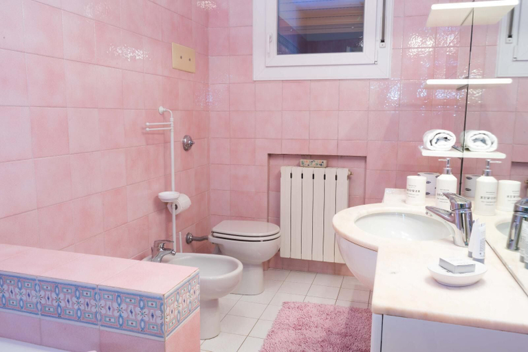 Bathroom 2, Casa Luisa, Bologna