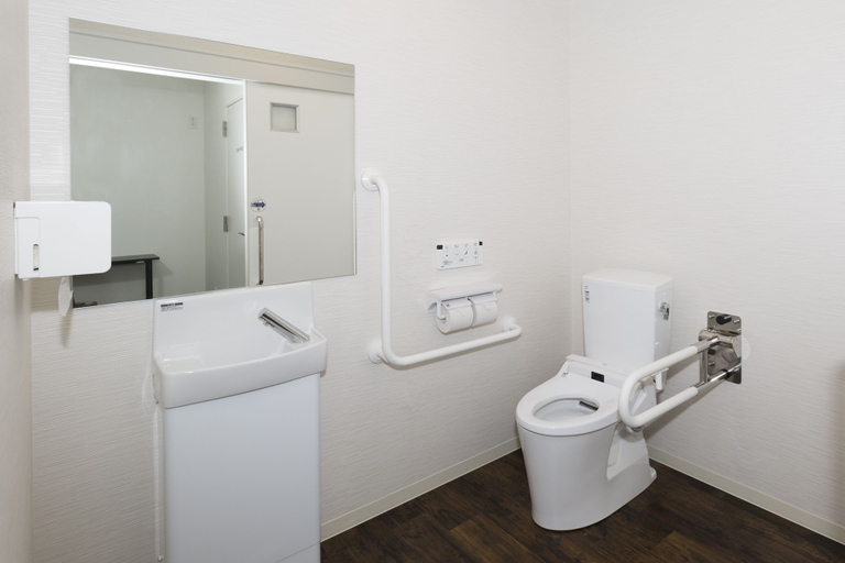 Bathroom 4, EIWA PLACE HOTEL HAKATA, Fukuoka