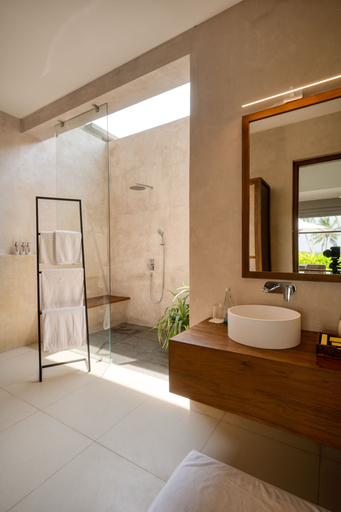 Bathroom 4, Kayaam Wellness, Tangalle