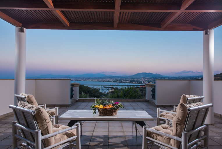 Others 5, Mansion by Estia, Crete