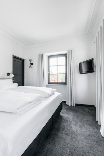 Bedroom 3, Landgasthof Hotel Riesengebirge, Neustadt an der Aisch-Bad Windsheim