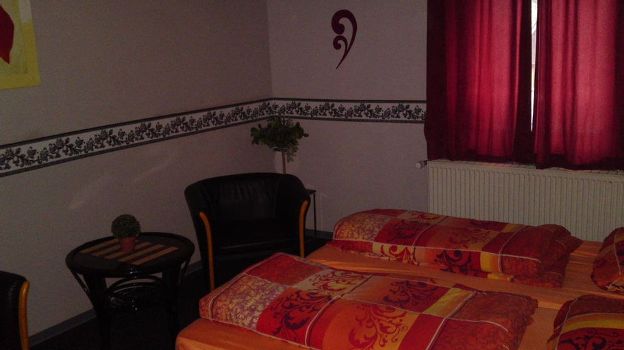 Bedroom 4, Pension Lume, Neuwied