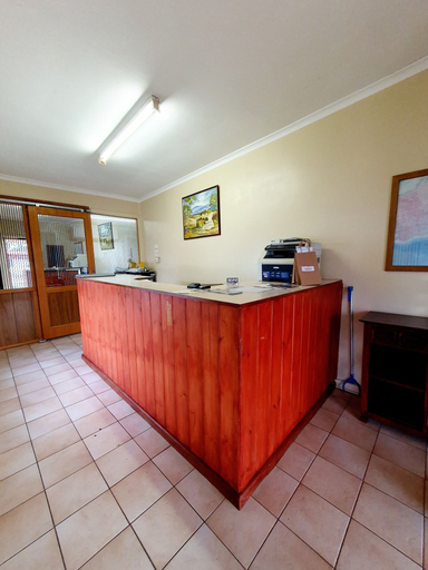 Others 5, Ardeanal Motel West Wyalong, Bland