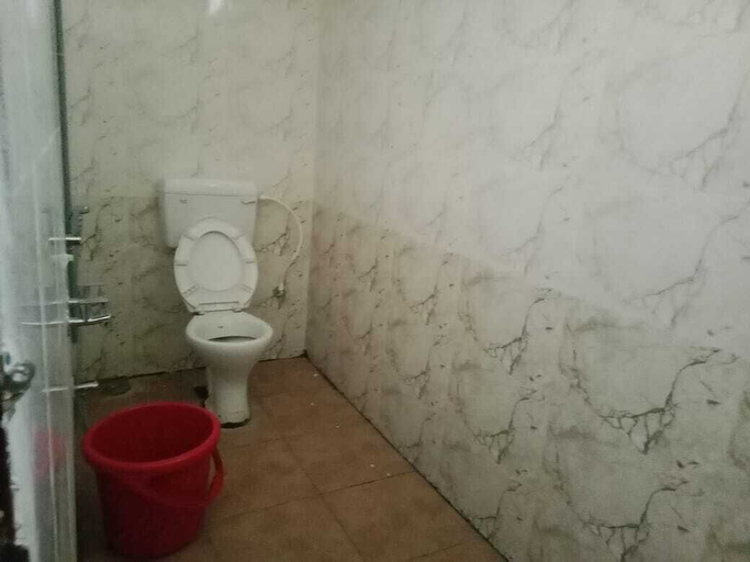 Bathroom 1, Navarang Residency, Bangalore