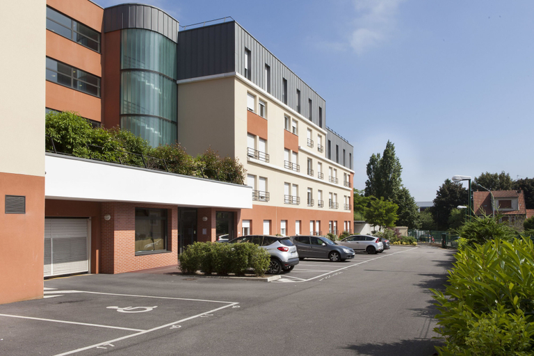 Exterior & Views 2, L'Aéronat, Yvelines
