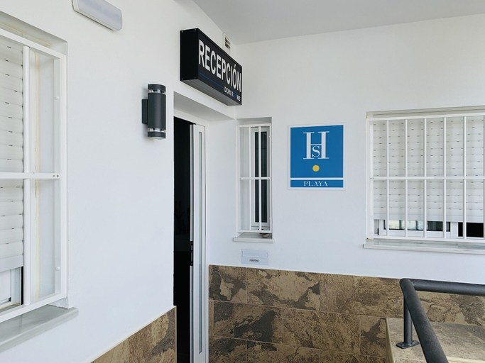 Exterior & Views, Dori Rooms Hostal, Cádiz