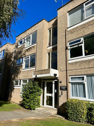Exterior & Views, BookedUK - Lovely 2BR Flat in Hoddesdon, Hertfordshire