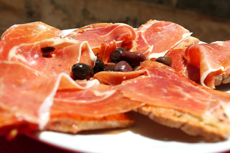Food & Drinks 5, Embat alberg juvenil - Hostel, Baleares