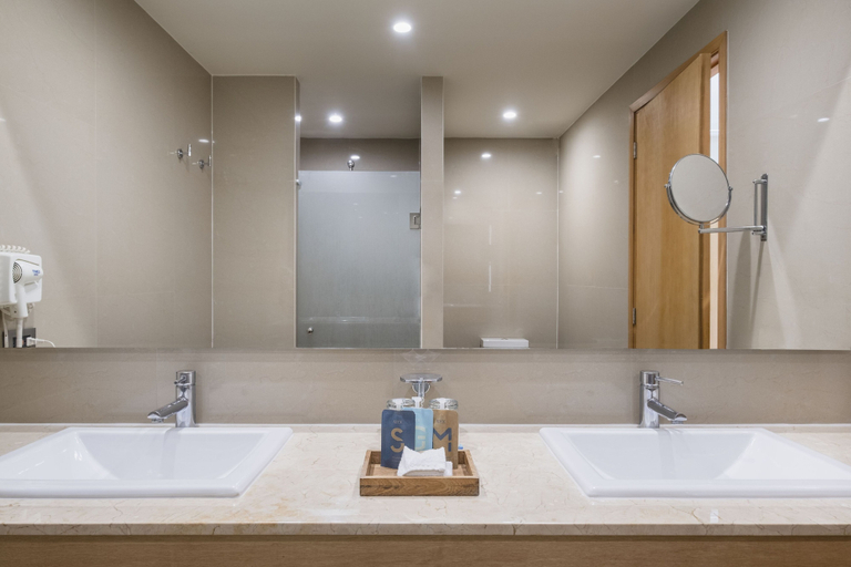 Bathroom 4, Hotel NYX Cancun All Inclusive, Benito Juárez