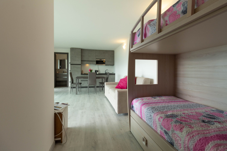 Room 3, Mamma Ciccia Holiday Home - Up on the Hills, Lecco