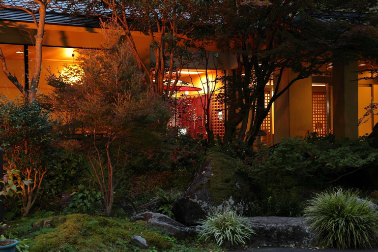 Yufuin Onsen Ryokan Mebaeso, Yufu