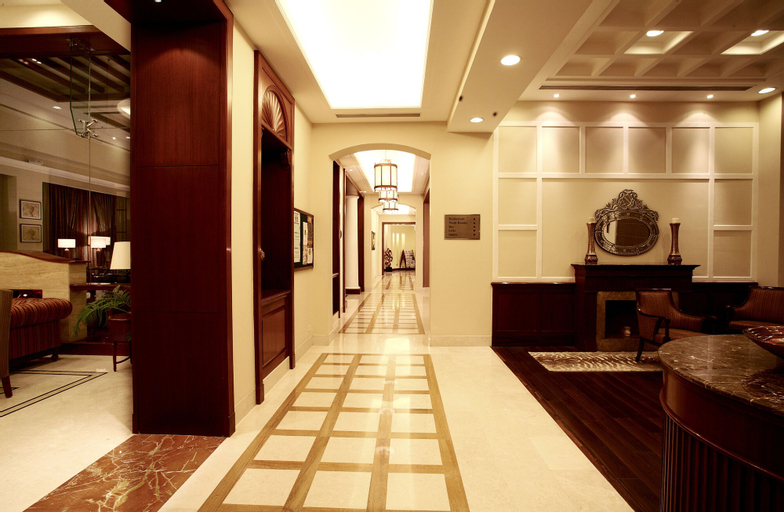 Public Area 4, DLF Club 3, Gurgaon