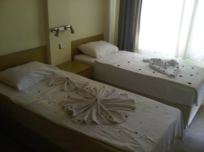 Bedroom 4, Sempati Apart Hotel, Alanya