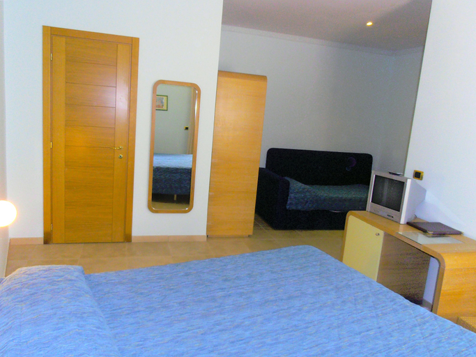 Bedroom 3, Hotel Villa Carolina, Napoli