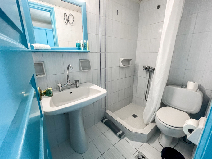 Bathroom 5, Stratos Hotel, North Aegean