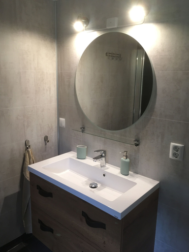 Bathroom, Heinåli Hytta, Rauma