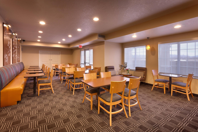 Food & Drinks 5, Towneplace Suites Marriott Meridian, Ada