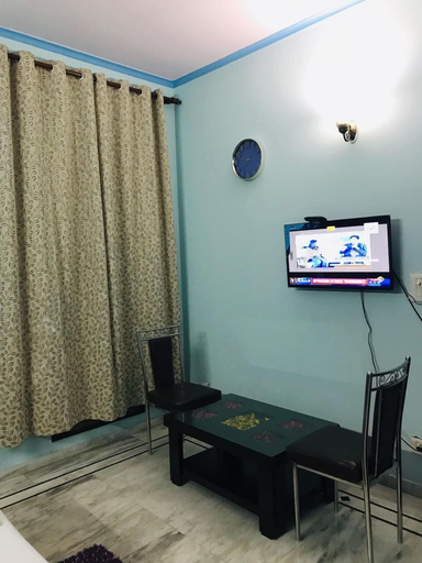 Others 5, Grand Divine, Gautam Buddha Nagar
