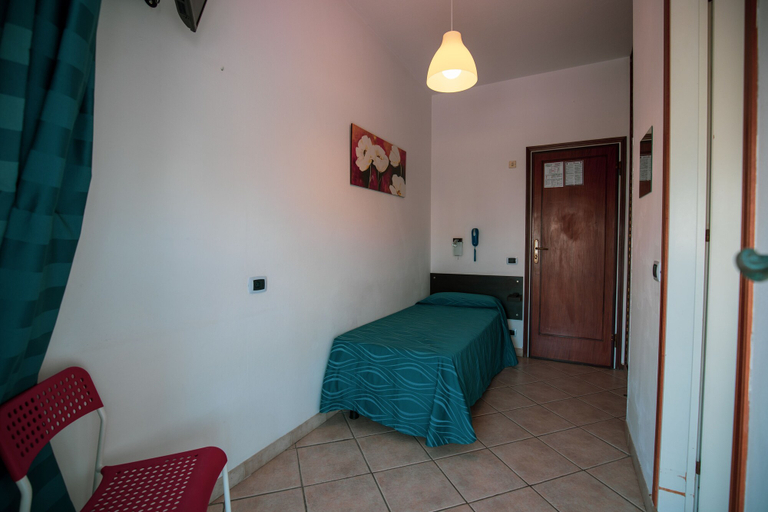 Bedroom 4, Hotel Burlamacco, Lucca