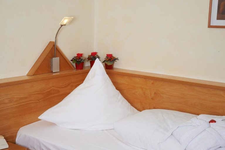 Bedroom 3, Hotel Cebulj, Unterallgäu