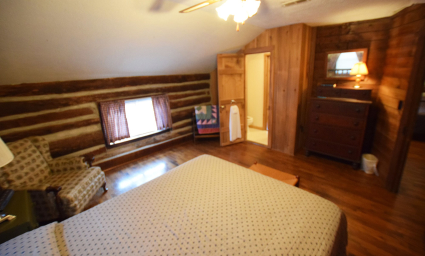 Bedroom 4, Graves Mountain Farm & Lodges, Madison