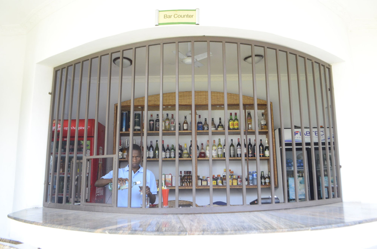 Food & Drinks 4, Vamos Hotel Mikumi, Kilosa
