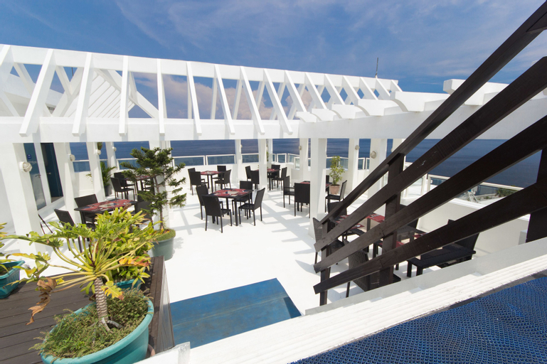 Exterior & Views 26