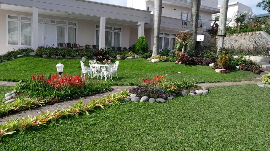 In Villa Garden Resort, Malang