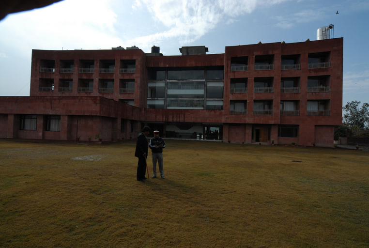 Exterior & Views 2, Hotel Le Mariet, Solan