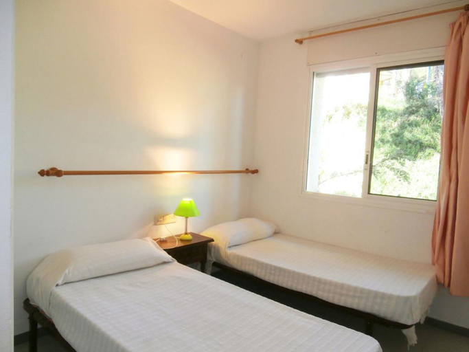 Bedroom 3, 106136 - Apartment in Begur, Girona