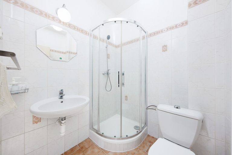 Bathroom 5, Hotel Roosevelt, Litoměřice