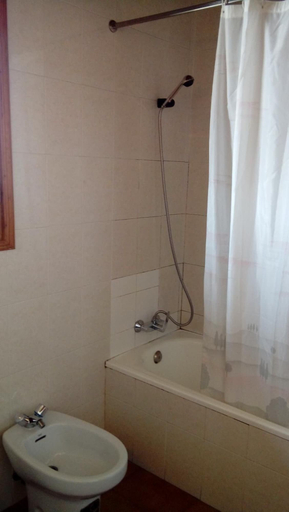 Bathroom, Refugi Cap del Rec - Hostel, Lleida