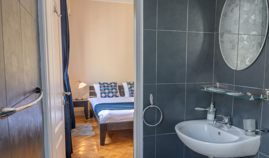 Bathroom 4, Selection Apartments & Rooms, Belgrade