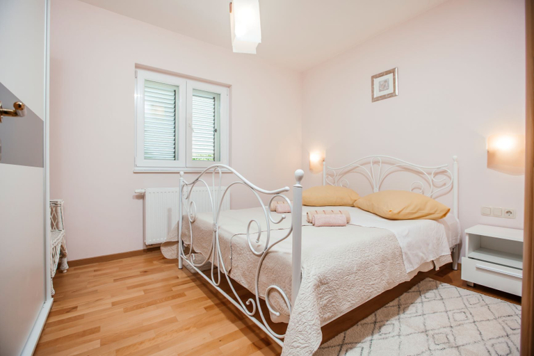 Bedroom 3, Villa Bilić, Proložac