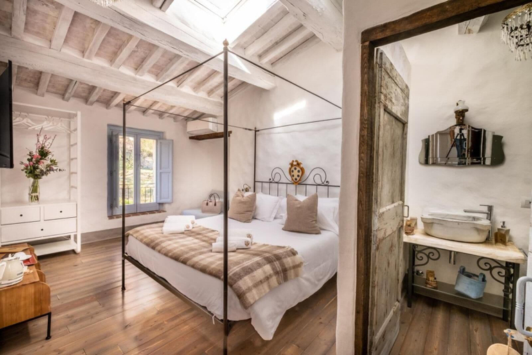 Bedroom 2, Podere Fontanino, Arezzo