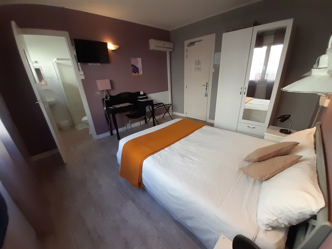 Bedroom 4, Hôtel du Tricastin, Drôme