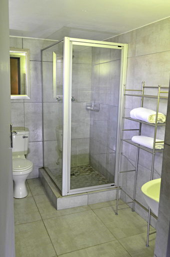 Bathroom 5, The Rabbit Hole Hotel, West Rand