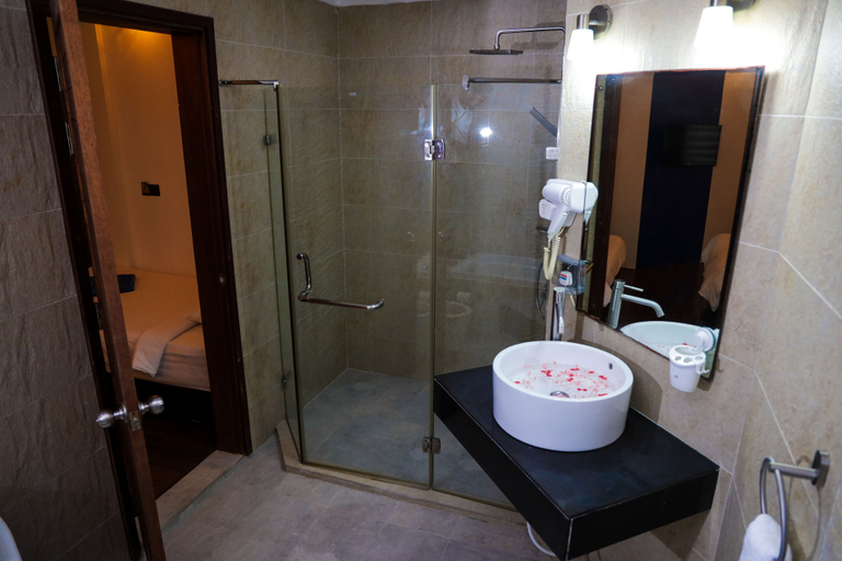 Bathroom 4, Palm Residence, North Ari Atoll
