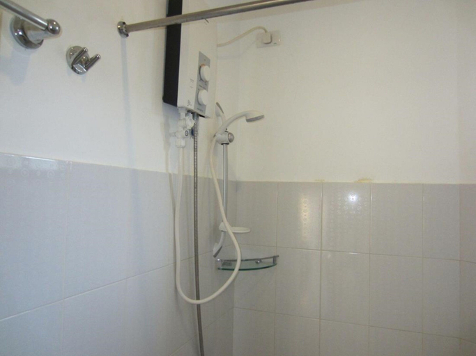 Bathroom 3, White Coral Hotel, Malay