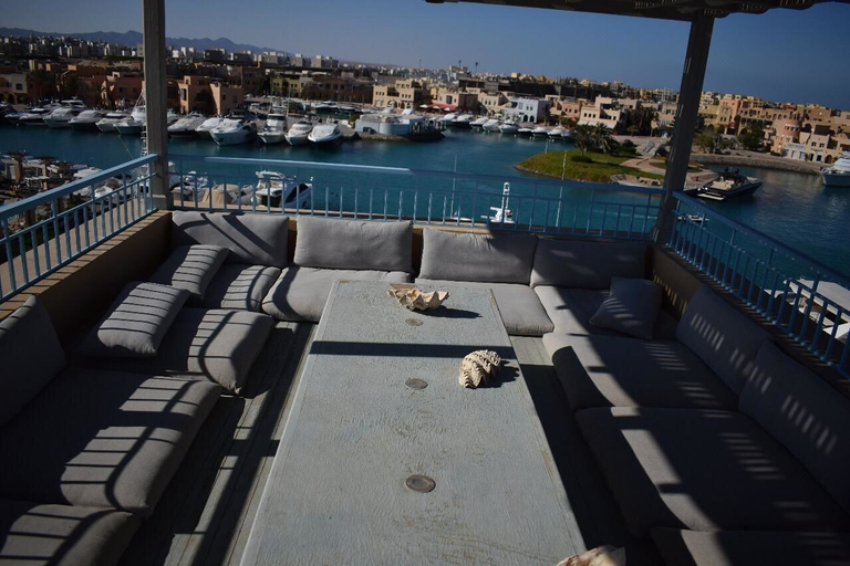 Others 3, Amazing Penthouse with Sea and Roof Pool, Al-Ghurdaqah 2