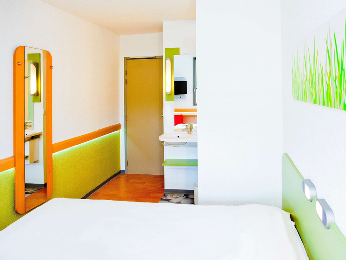 Bedroom 19